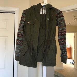 Mossimo green jacket with sweater sleeves and hood